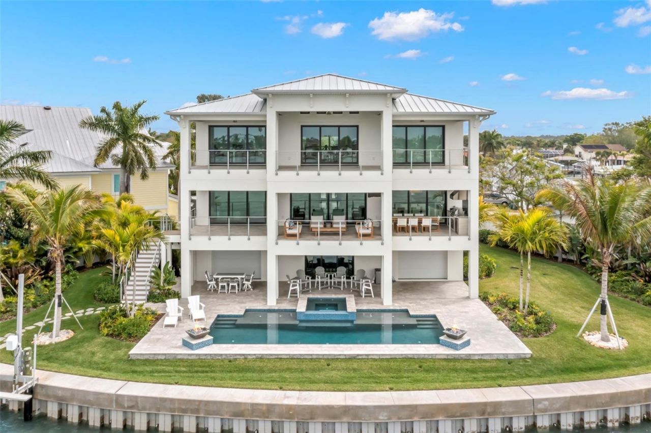 4598 Harbor Hills Drive, Largo, FL 33770 Photo