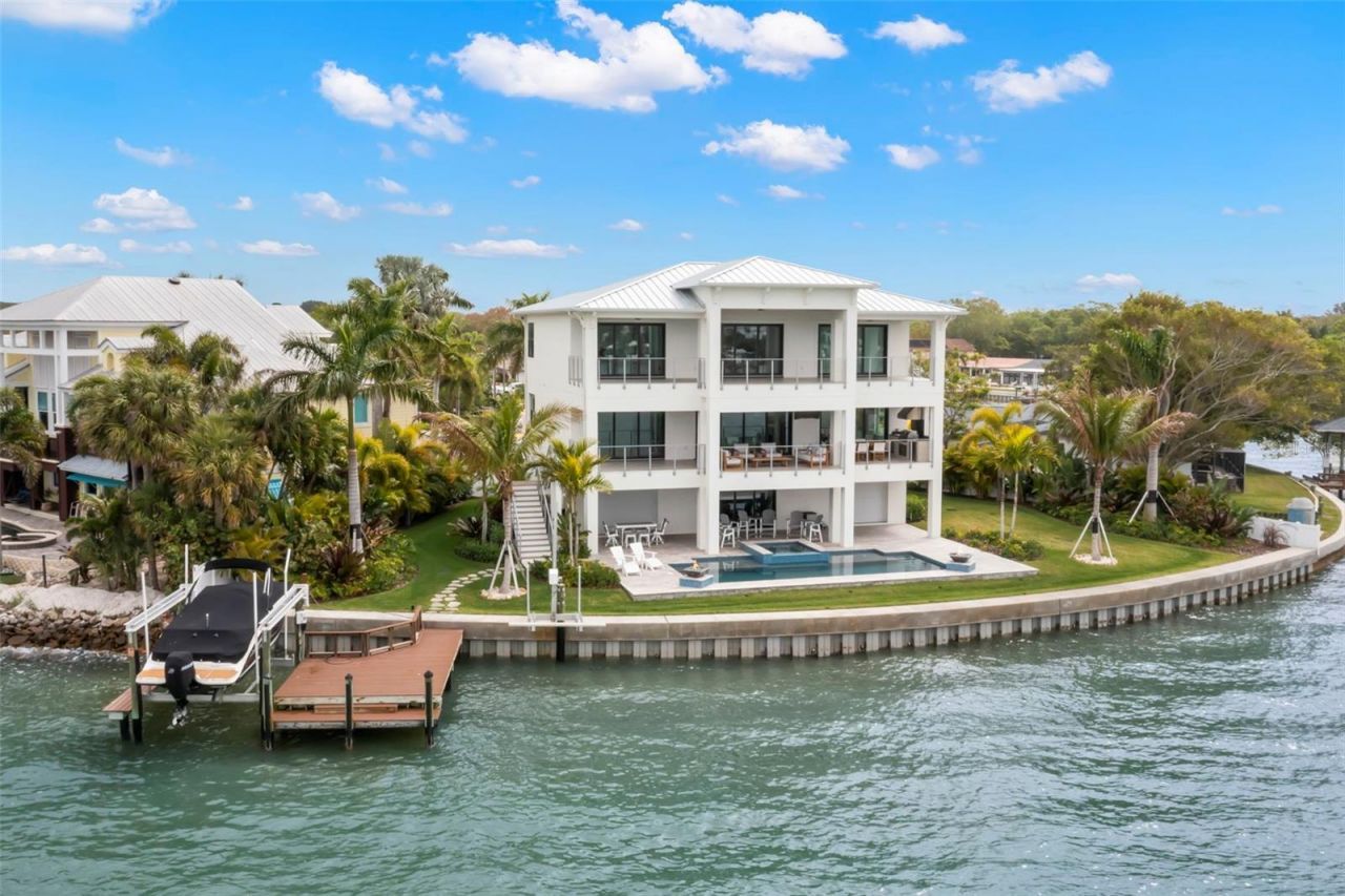 4598 Harbor Hills Drive, Largo, FL 33770 Photo