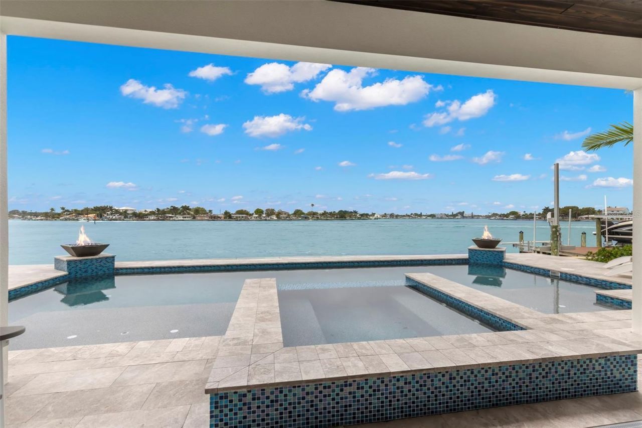 4598 Harbor Hills Drive, Largo, FL 33770 Photo