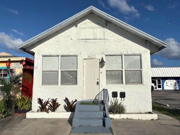 412 N Dixie Hwy , Lake Worth, FL 33460