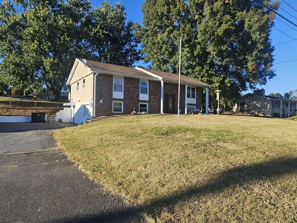1170 Old Airport Road, Bristol, VA 24201