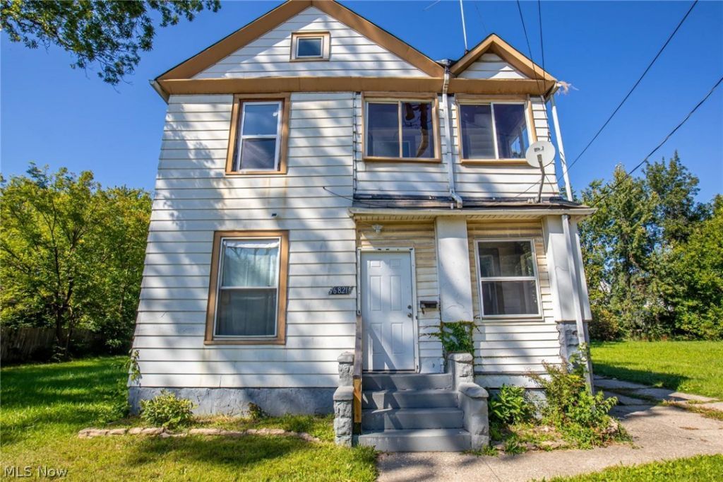 6821 Claasen Avenue, Cleveland, OH 44105 Main Photo