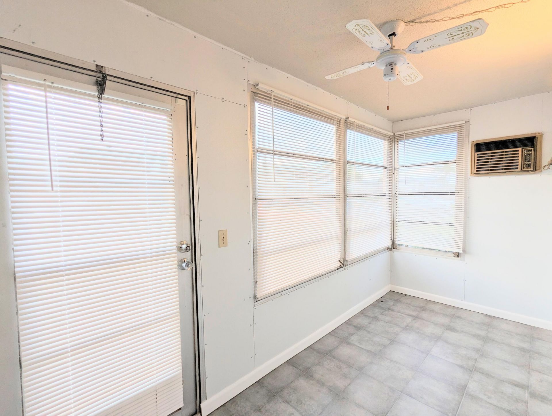 3774 Inverrary Boulevard, Unit 205P, Lauderhill, FL 00000 Photo