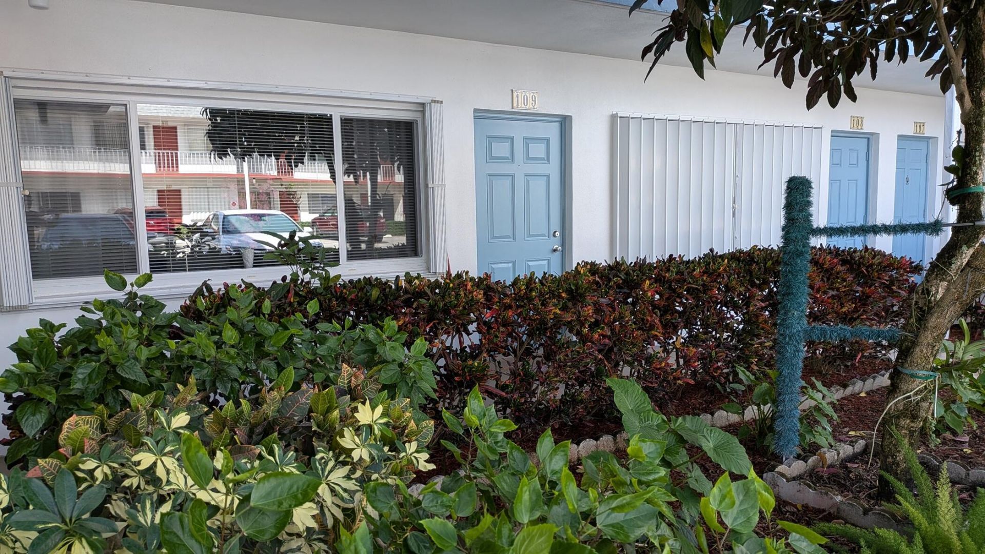 2880 Lake Osborne Drive, Unit 109, Lake Worth Beach, FL 33461 Photo