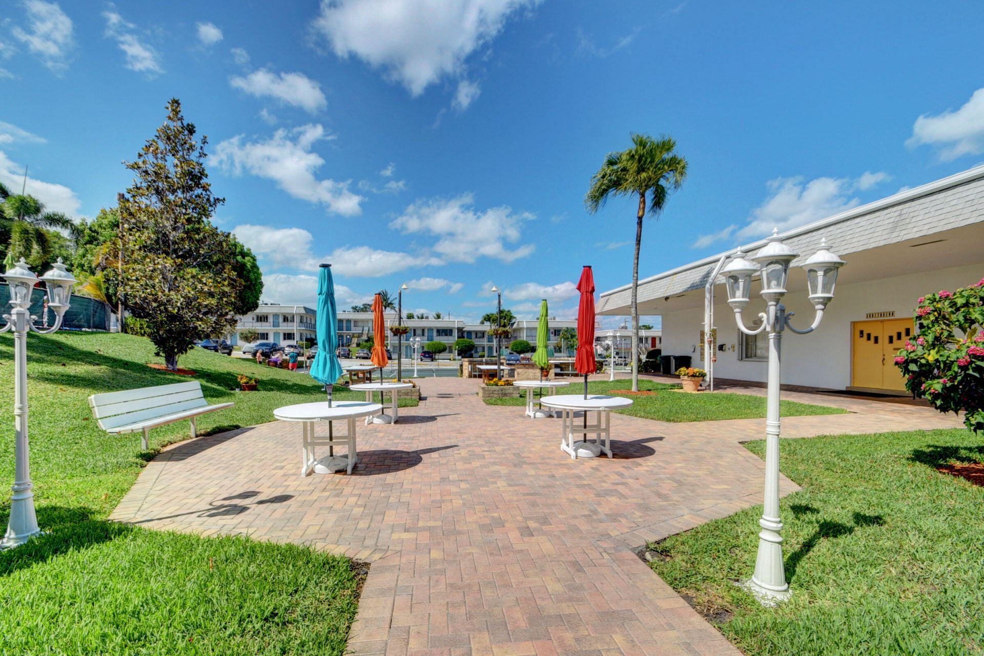 2880 Lake Osborne Drive, Unit 109, Lake Worth Beach, FL 33461 Photo