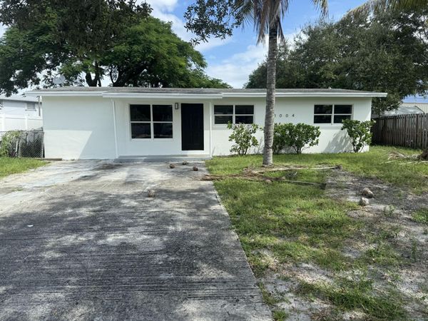 1004 SW 22ND Avenue, Fort Lauderdale, FL 33312