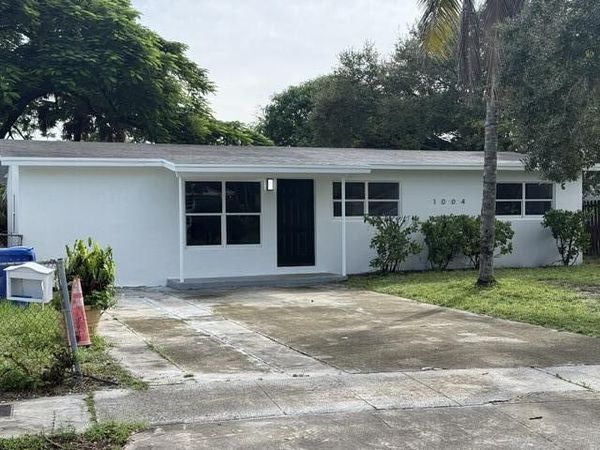1004 SW 22ND Avenue, Fort Lauderdale, FL 33312