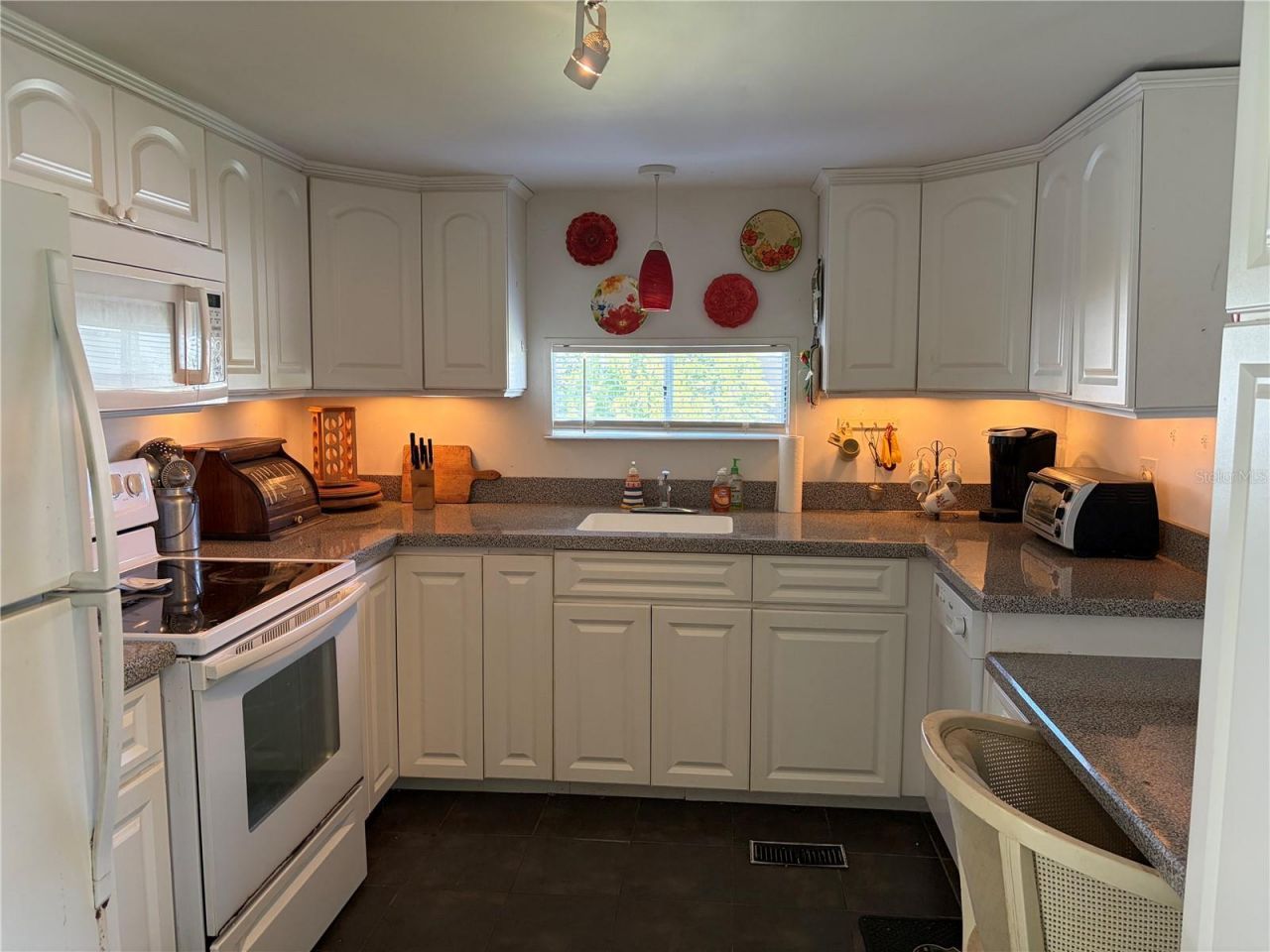4949 Oakland Hills Avenue , Sarasota, FL 34234 Photo