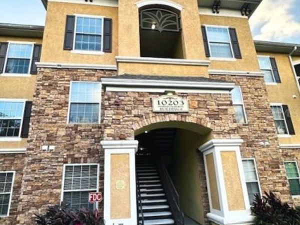 10203 COURTNEY PALMS BOULEVARD , Unit 202, TAMPA, FL 33619