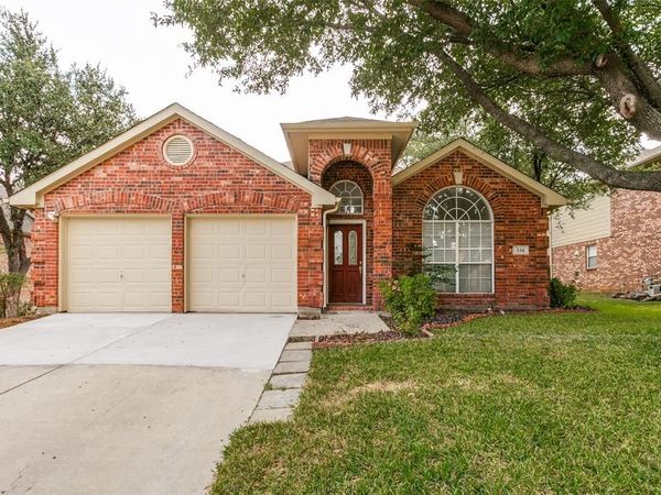 534 Briaroaks Drive, Lake Dallas, TX 75065