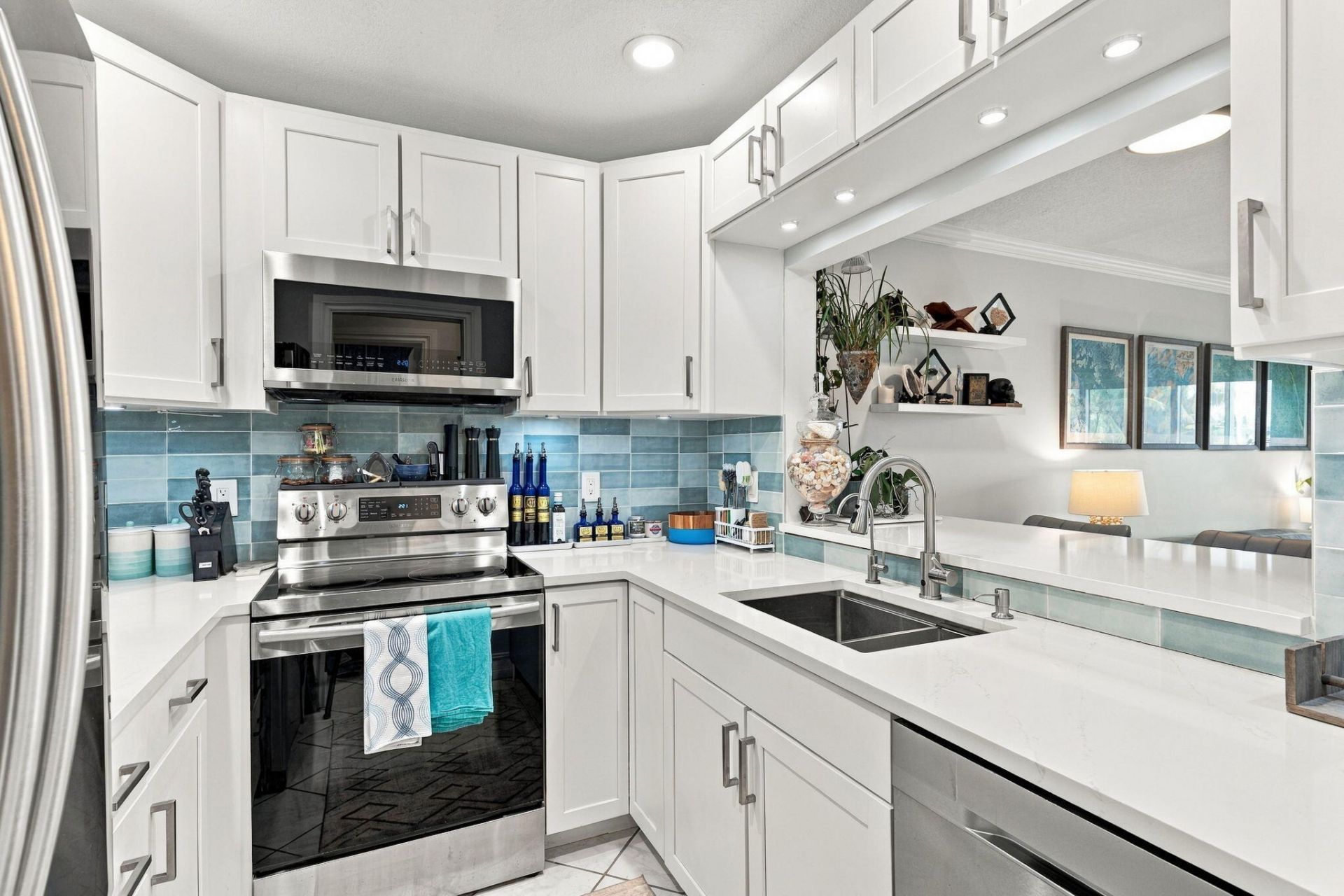 2201 SE 9th Street, Unit 207, Pompano Beach, FL 33062 Photo