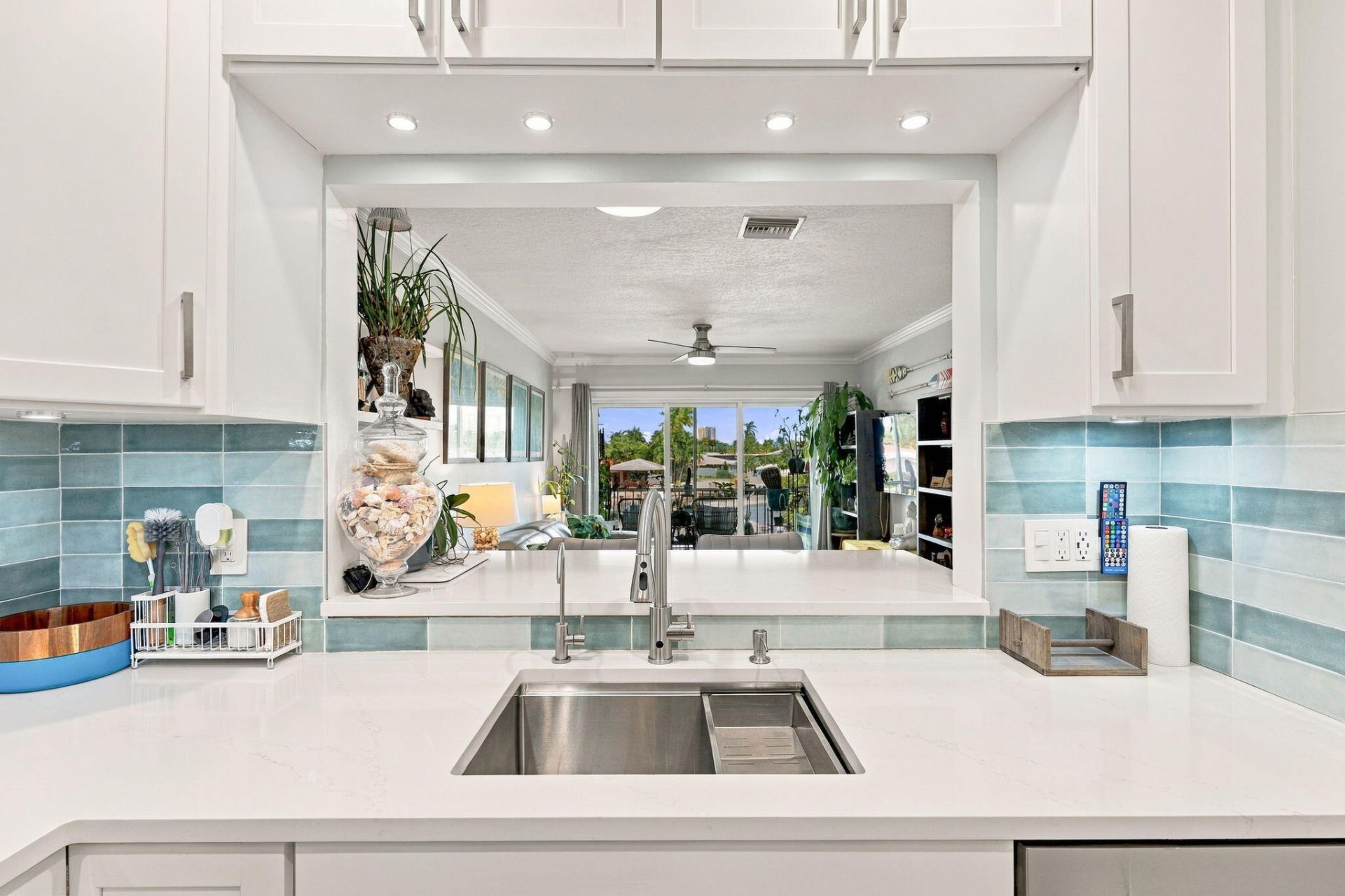 2201 SE 9th Street, Unit 207, Pompano Beach, FL 33062 Photo