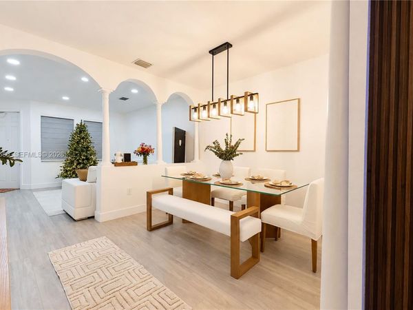890 SW 154th Path, Miami, FL 33194