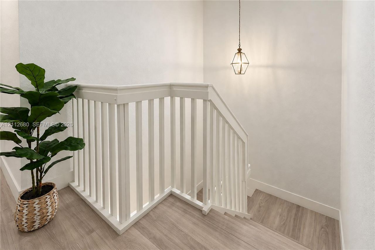 890 SW 154th Path, Miami, FL 33194 Photo