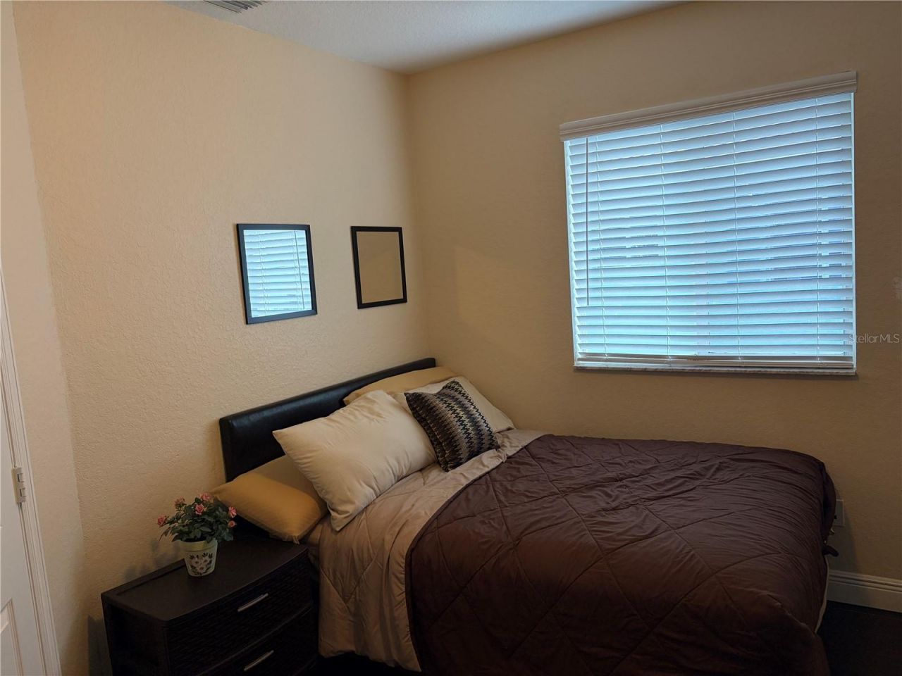1931 Gardenia Court , Riviera Beach, FL 33404 Photo