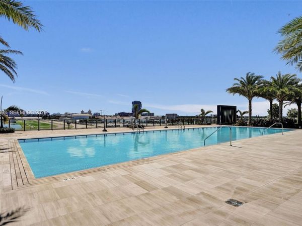 Unit 901, Hallandale Beach, FL 33009
