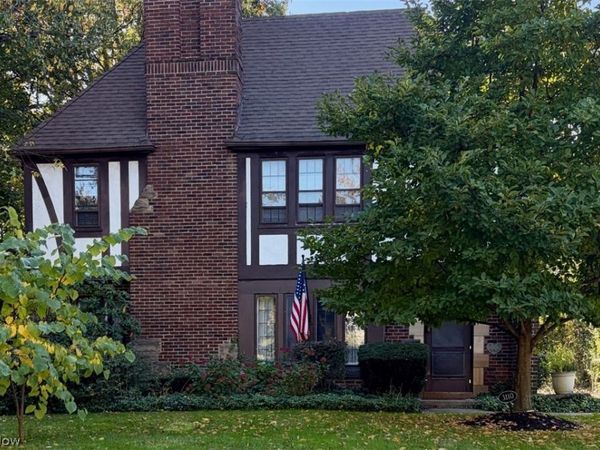 3110 Warrington Road, Shaker Heights, OH 44120