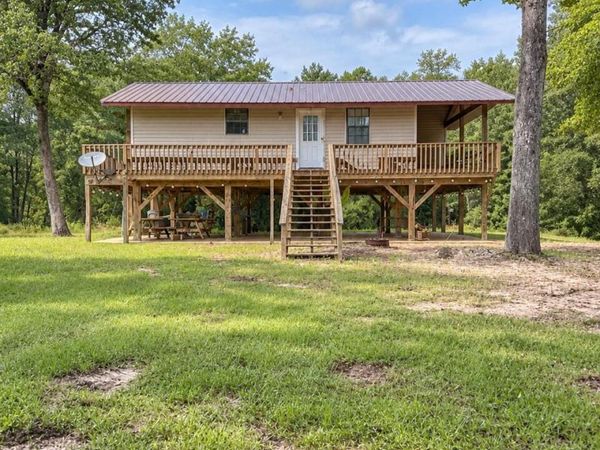 2933 Benjo Road, McLain, MS 39456