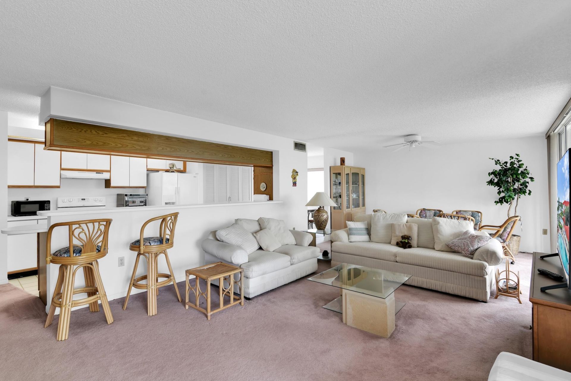 107 Half Moon Circle, Unit A1, Hypoluxo, FL 33462 Photo