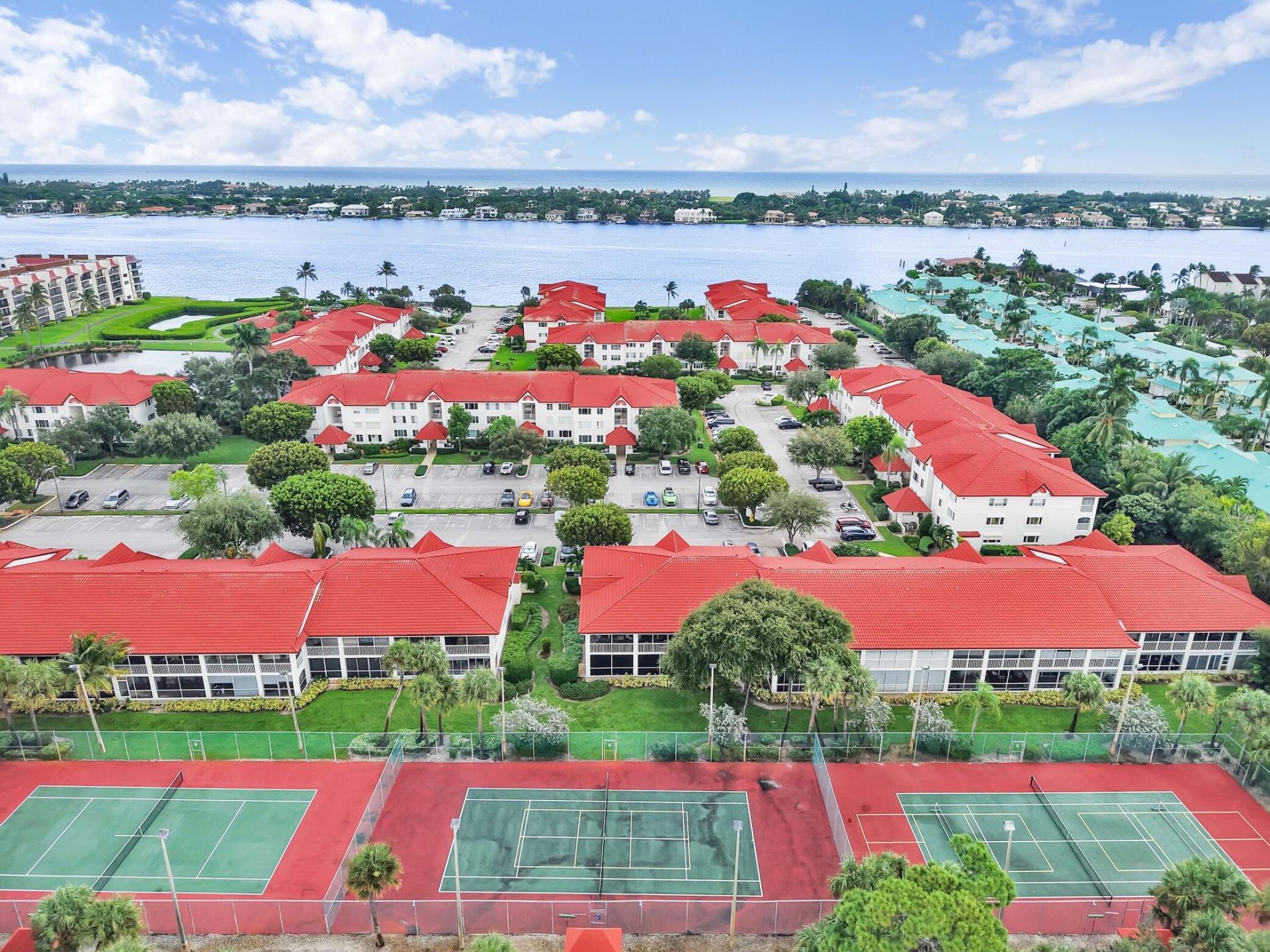 107 Half Moon Circle, Unit A1, Hypoluxo, FL 33462 Photo