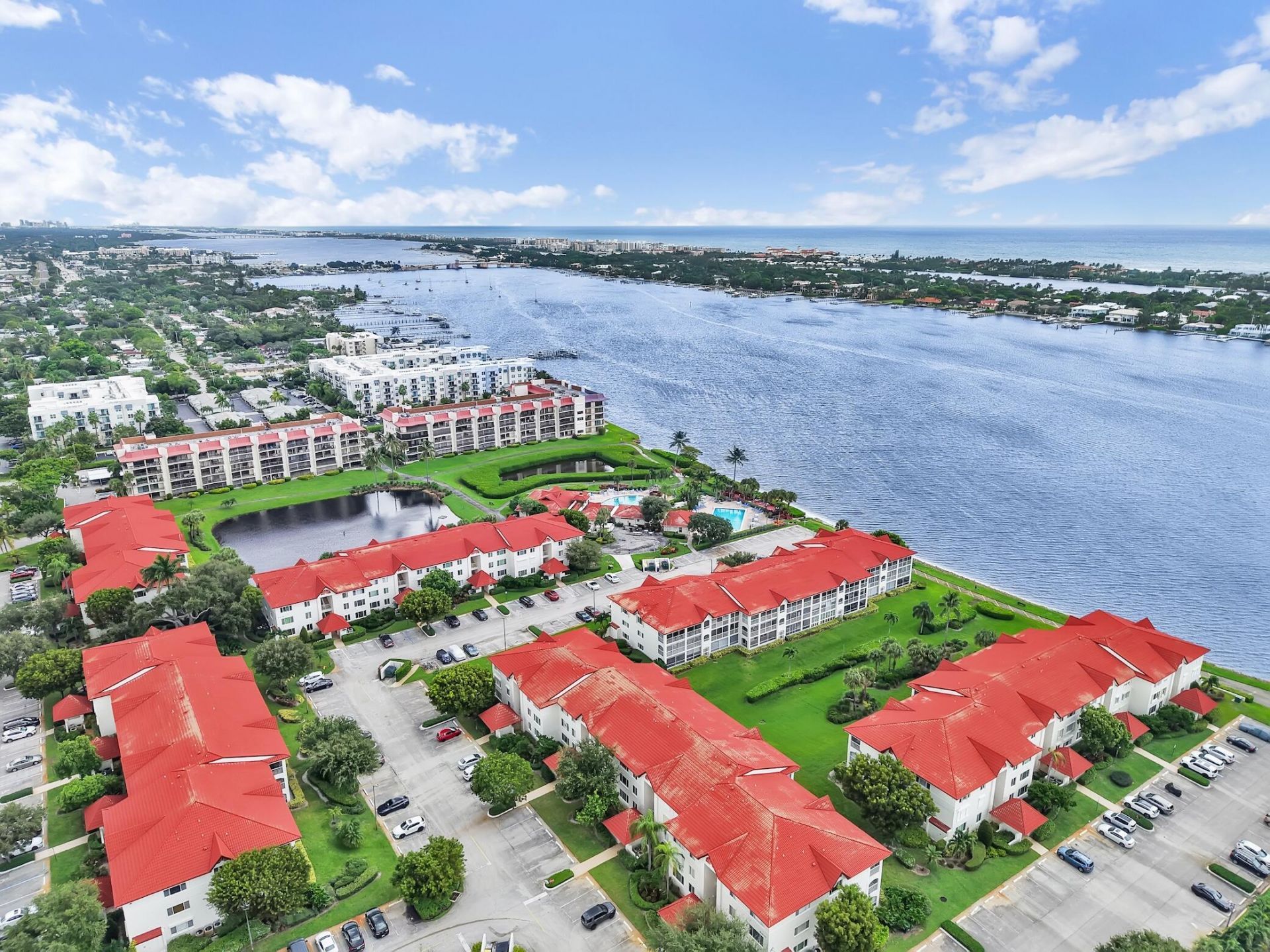 107 Half Moon Circle, Unit A1, Hypoluxo, FL 33462 Photo