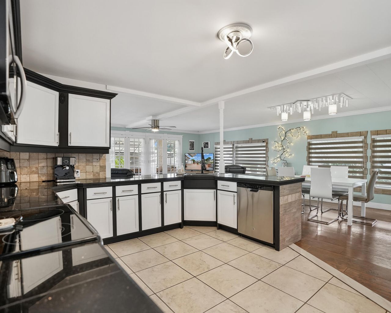 1891 SW 84th Avenue, Davie, FL 33324 Photo