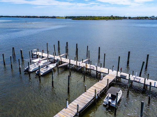 16 VIA LAGO, Boynton Beach, FL 33435