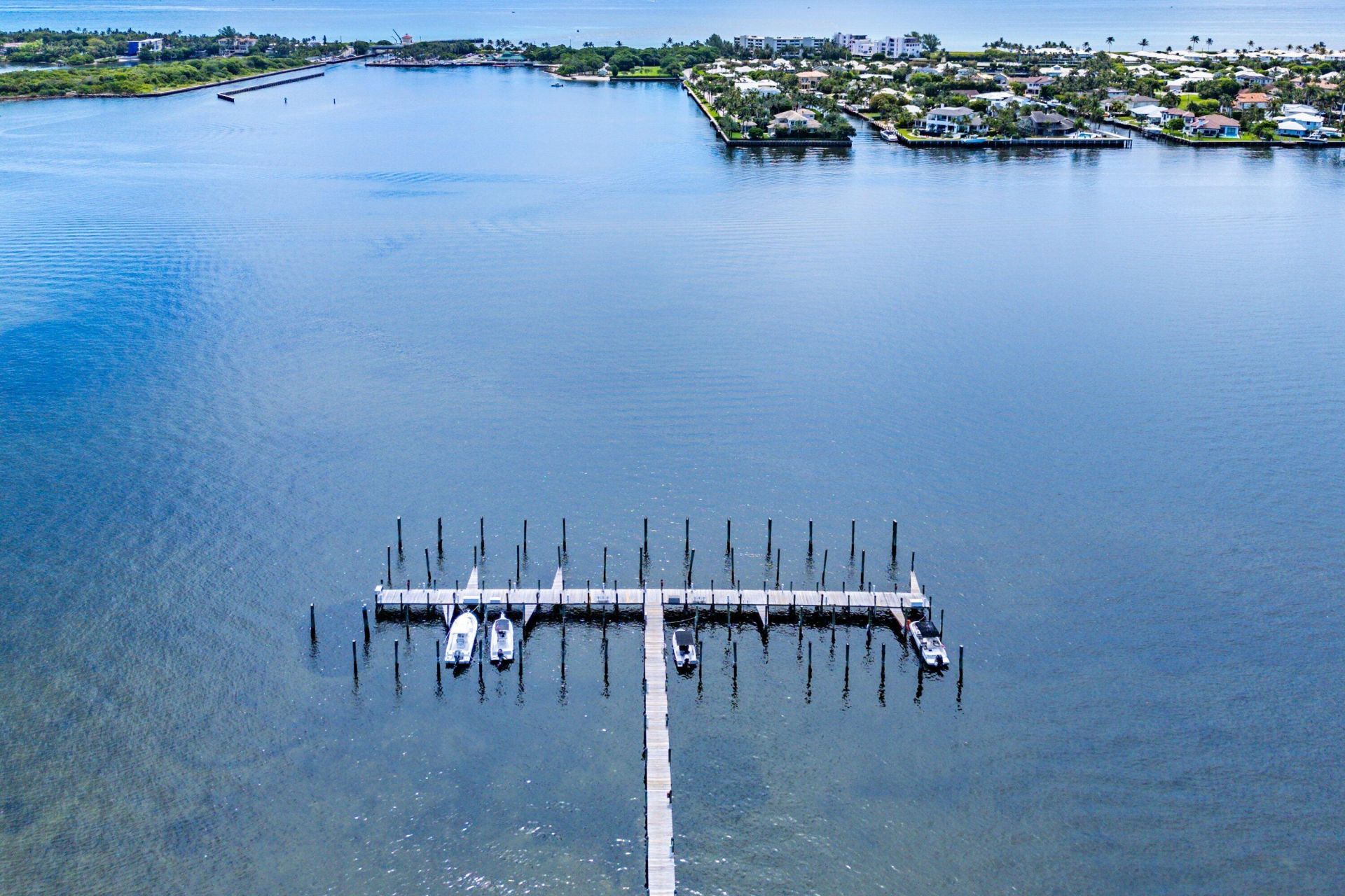 16 Via Lago, Boynton Beach, FL 33435 Photo