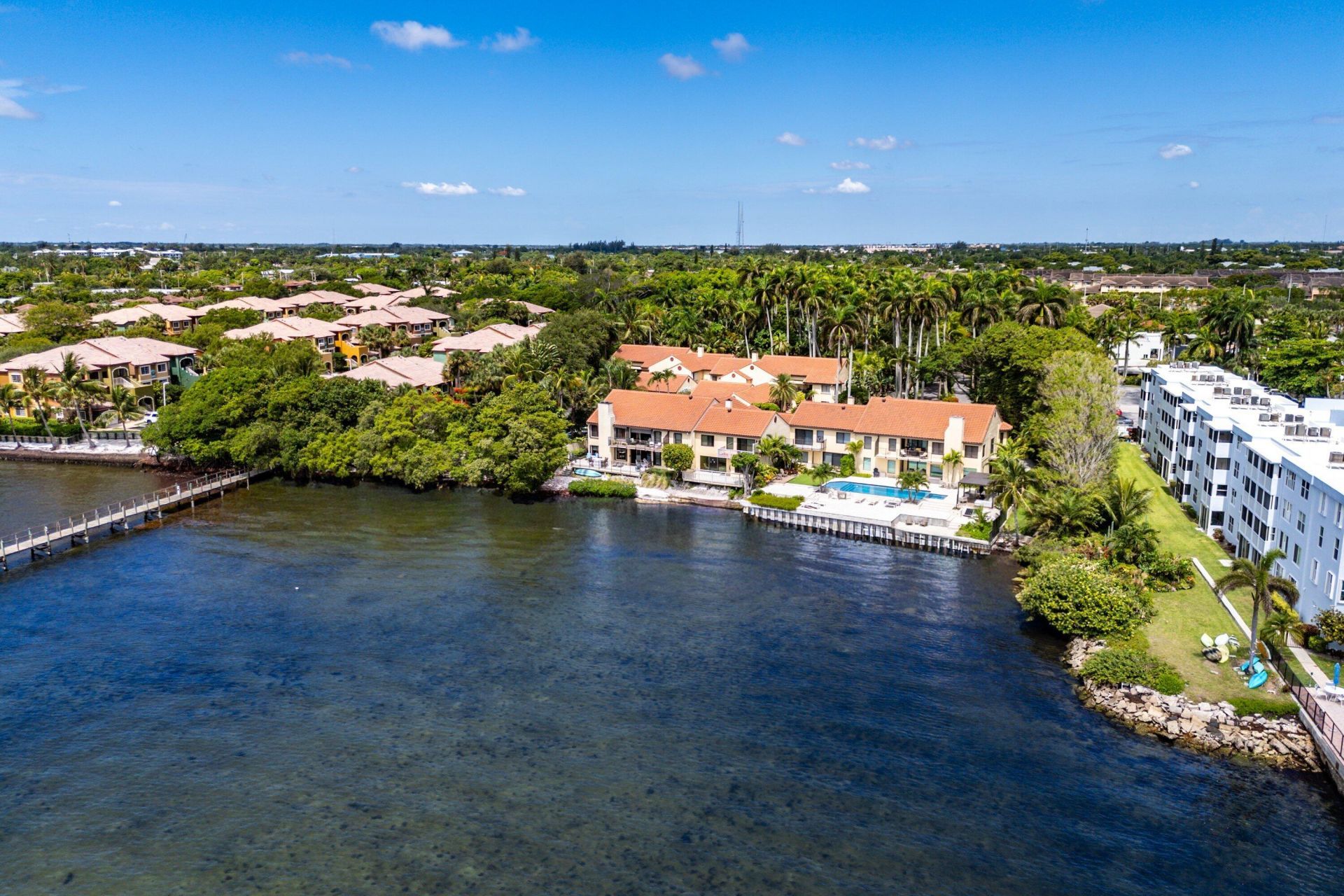 16 Via Lago, Boynton Beach, FL 33435 Photo