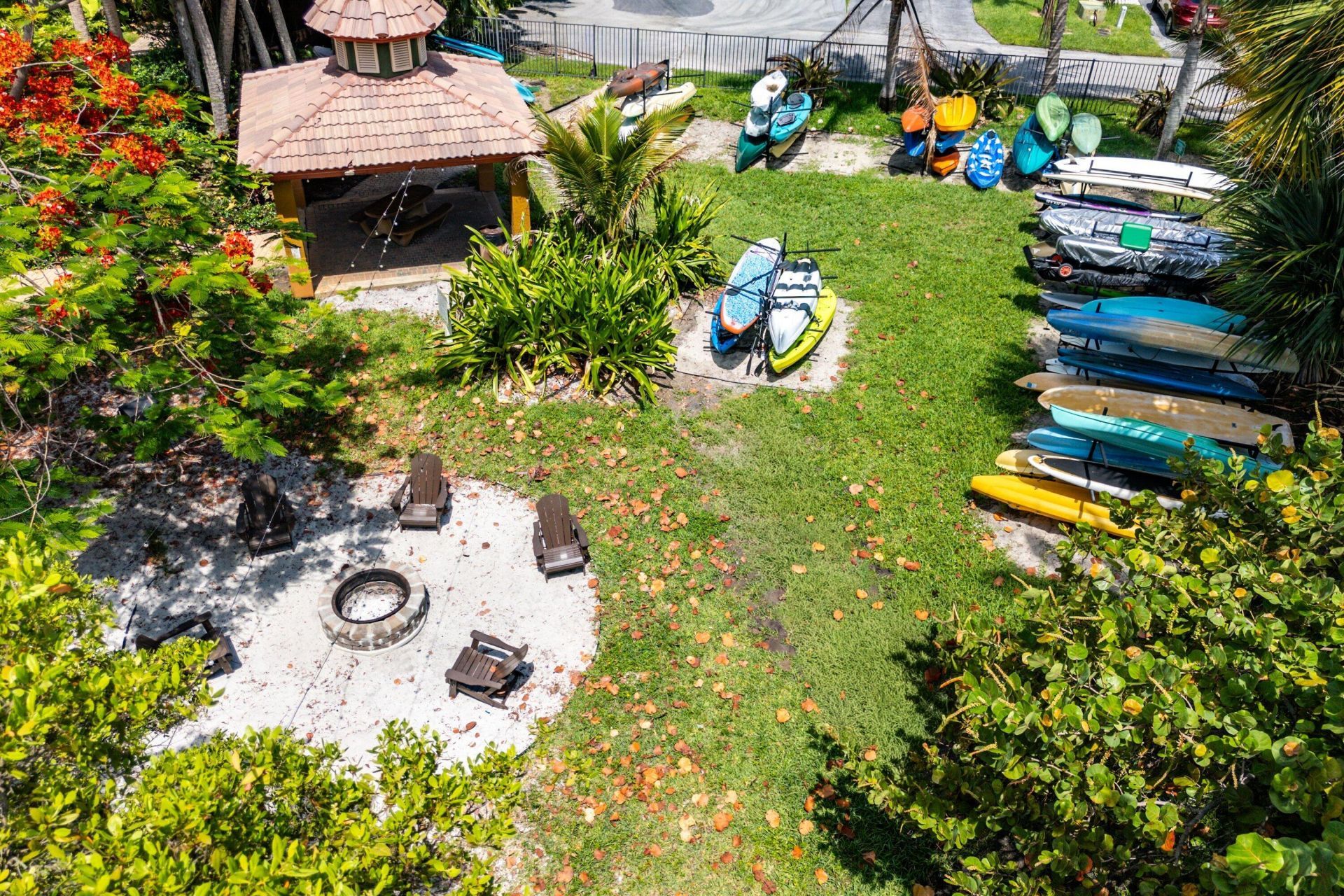 16 Via Lago, Boynton Beach, FL 33435 Photo