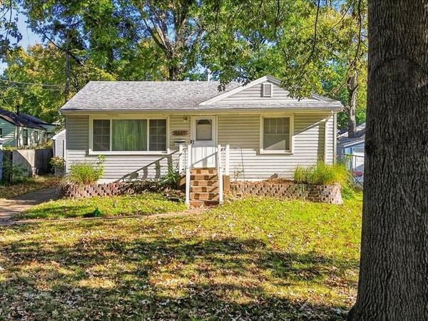 7427 Balfour Drive , Hanley Hills, MO 63133