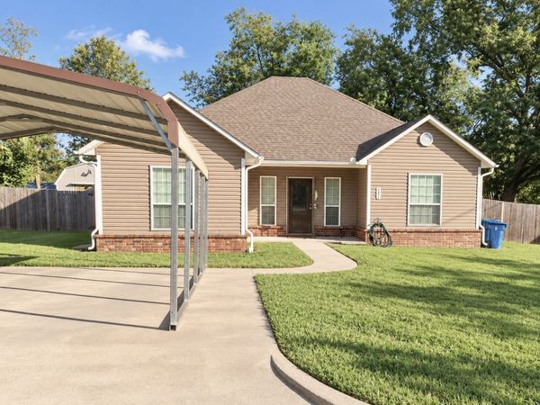 341 W Harrison, McAlester, OK 74501