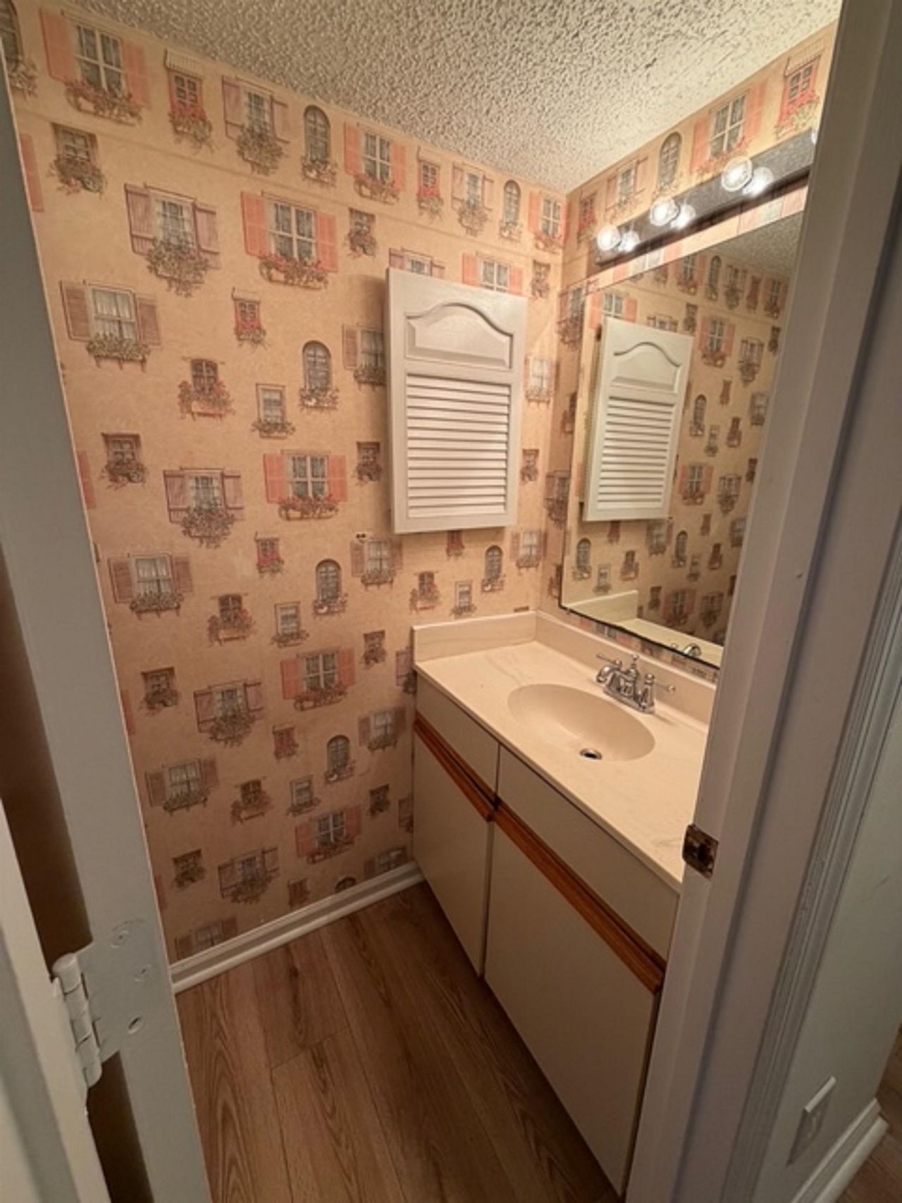 6703 Jefferson Pl.  Photo 12