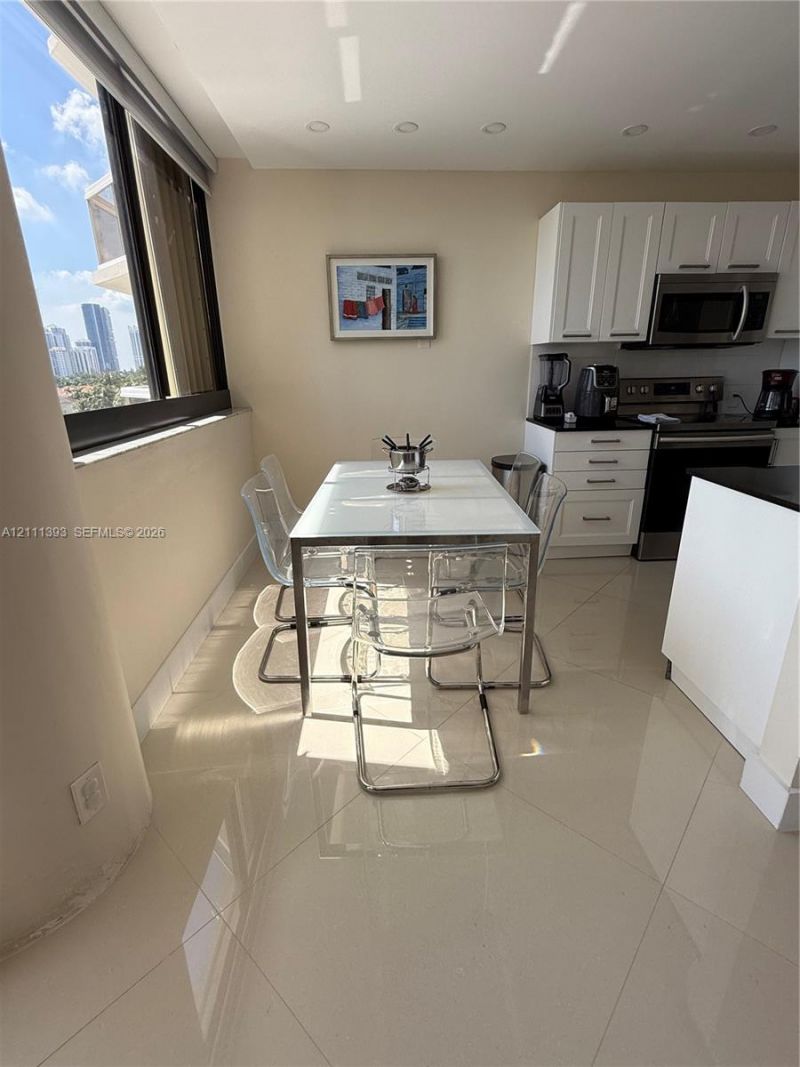 20185 E Country Club Dr, Unit 510, Aventura, FL 33180 Photo