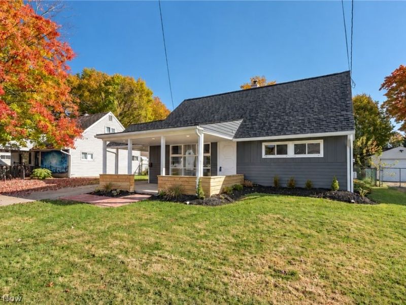 345 N Edgehill Avenue, Austintown, OH 44515 Photo 1
