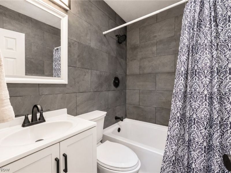 345 N Edgehill Avenue, Austintown, OH 44515 Photo 17