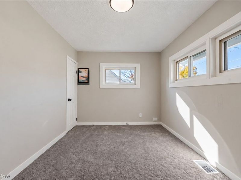 345 N Edgehill Avenue, Austintown, OH 44515 Photo 25