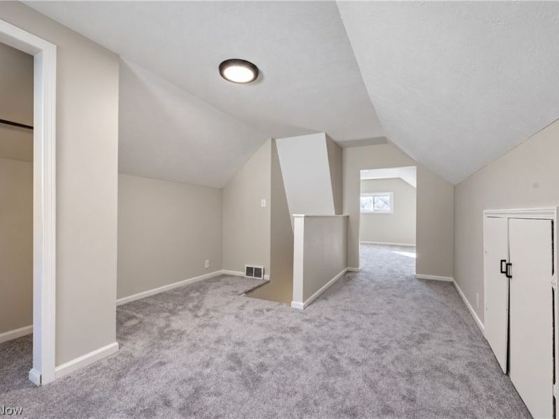 345 N Edgehill Avenue, Austintown, OH 44515 Photo 34