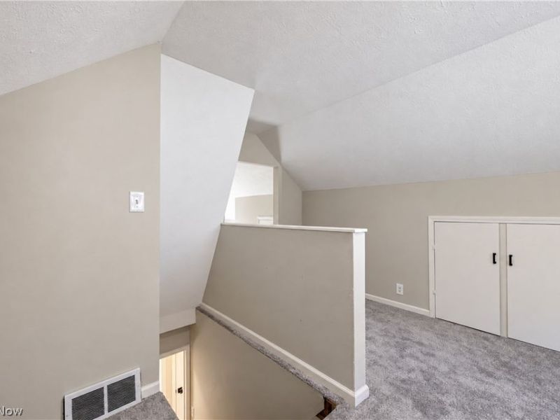 345 N Edgehill Avenue, Austintown, OH 44515 Photo 36