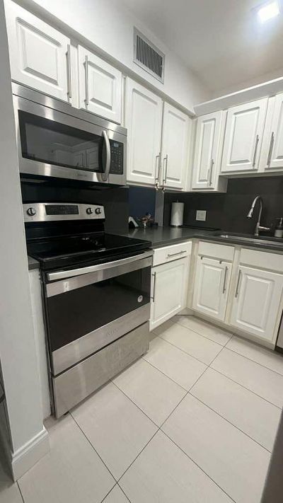 4284 Deste Court, Unit 304, Lake Worth, FL 33467 Photo