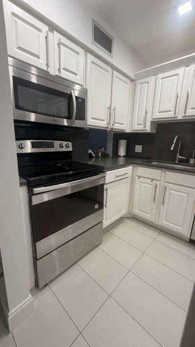 4284 Deste Court, Unit 304, Lake Worth, FL 33467 Photo