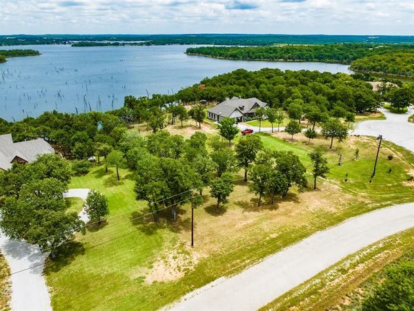 430 Preserve Court , Sunset, TX 76270