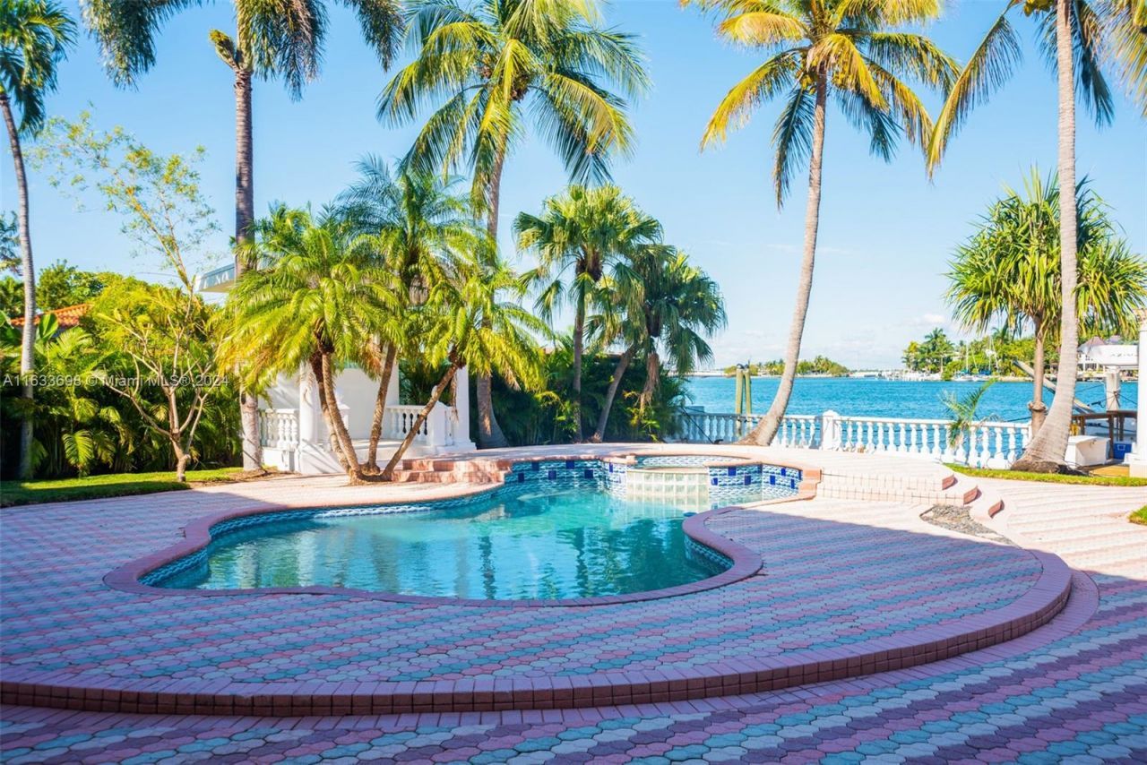 369 N Hibiscus Dr, Miami Beach, FL 33139 Photo