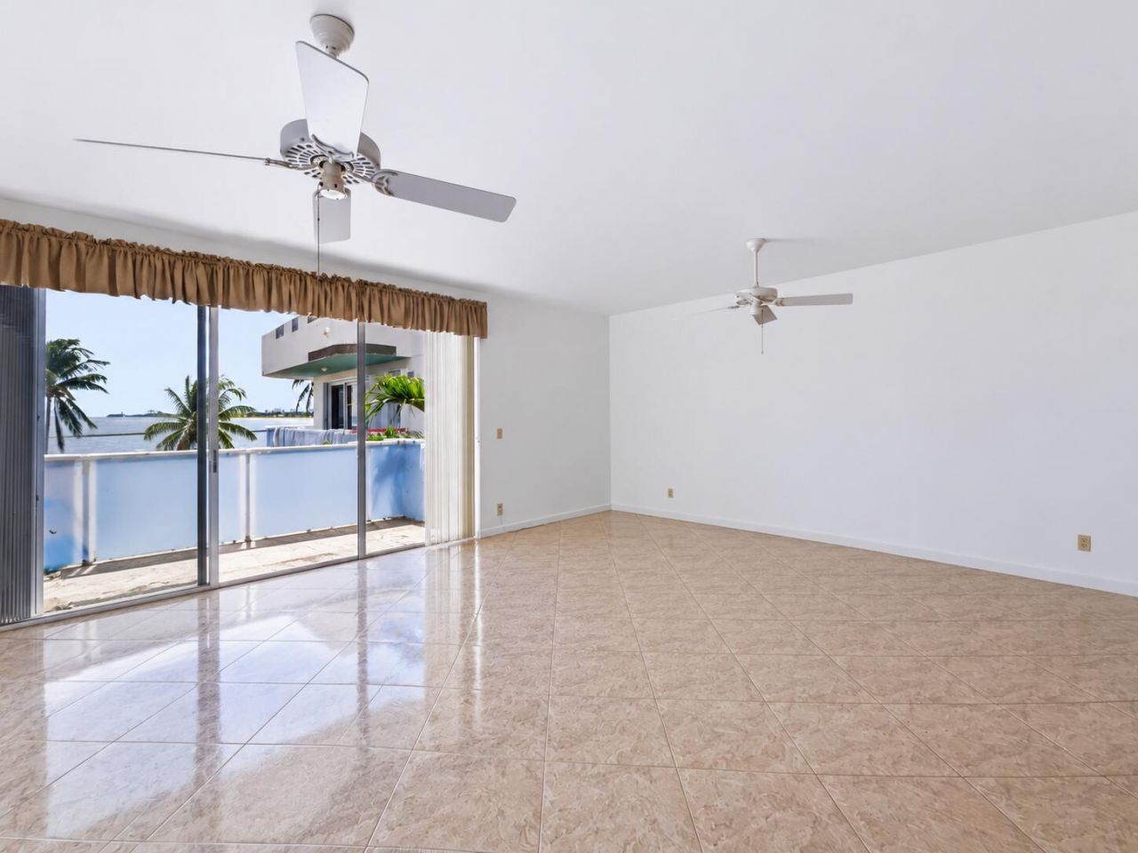 120 Inlet Way, Unit 301, Palm Beach Shores, FL 33404 Photo