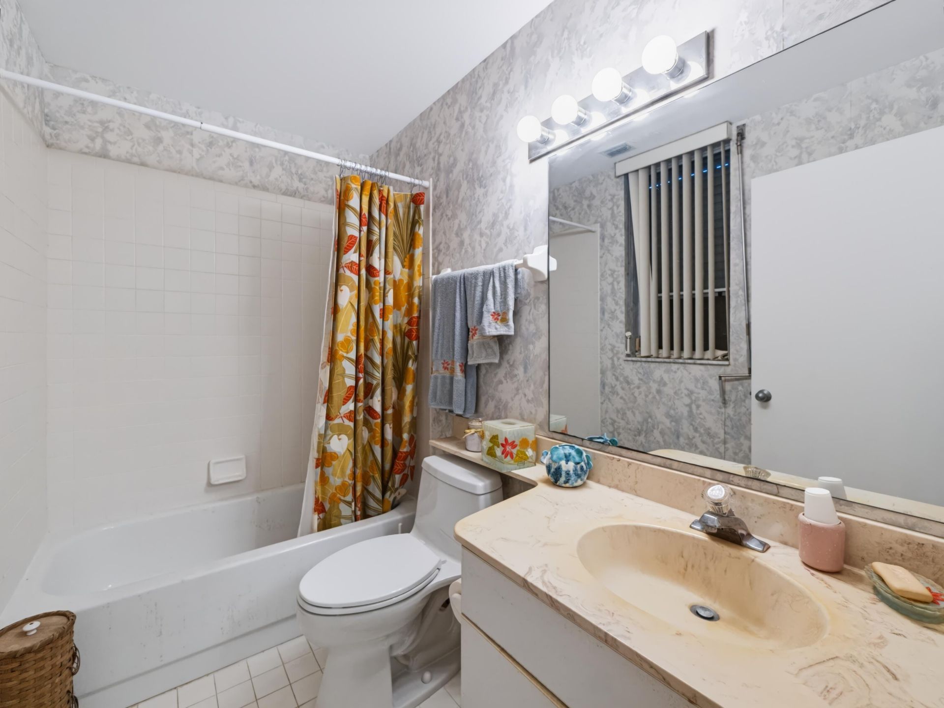120 Inlet Way, Unit 301, Palm Beach Shores, FL 33404 Photo