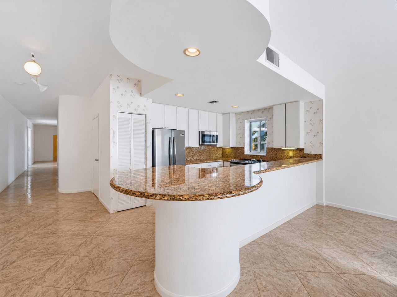 120 Inlet Way, Unit 301, Palm Beach Shores, FL 33404 Photo