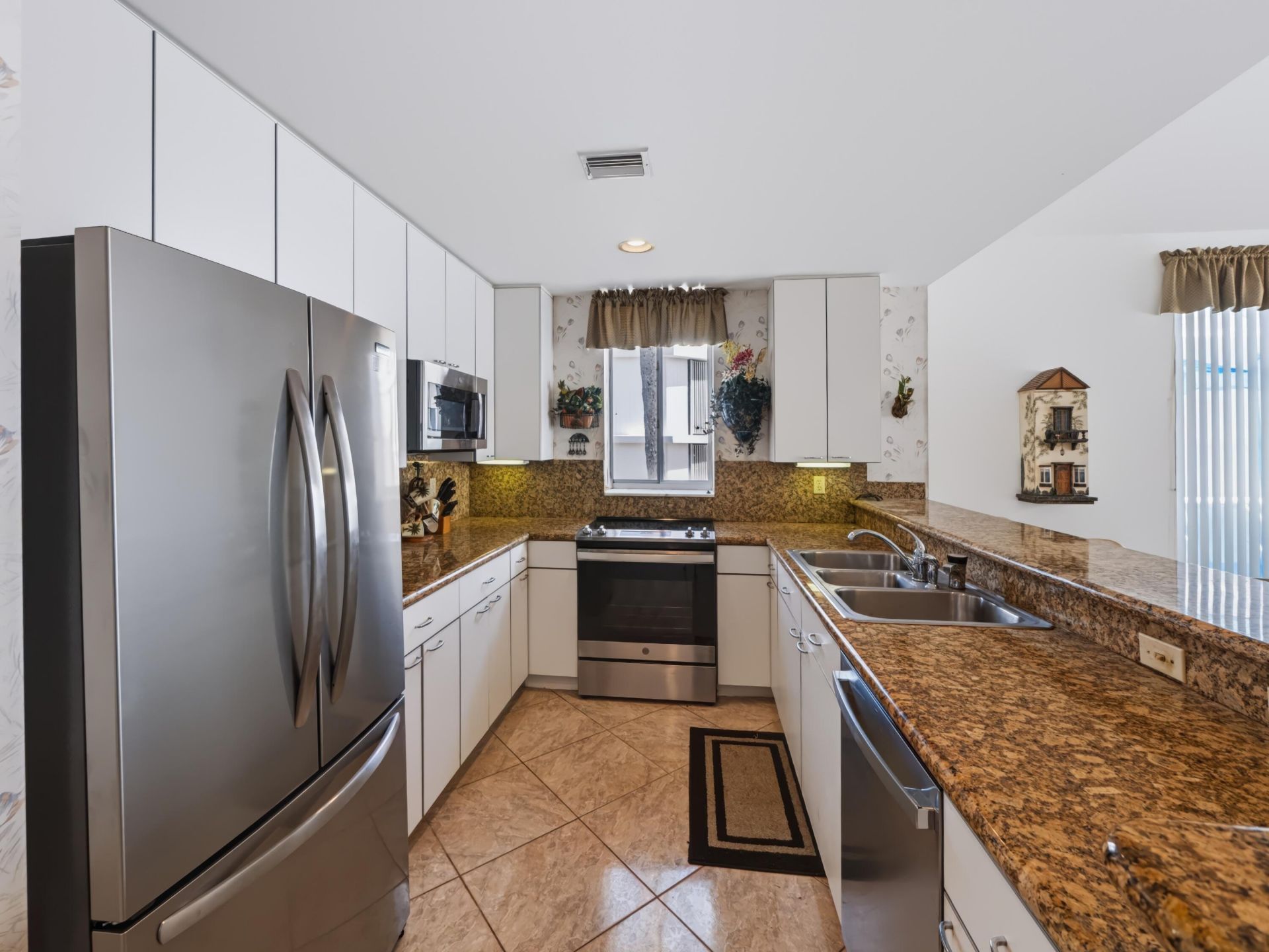120 Inlet Way, Unit 301, Palm Beach Shores, FL 33404 Photo