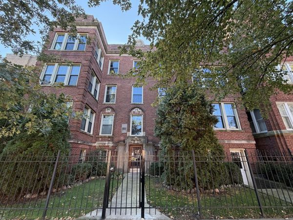 1629-1631 W Estes Avenue , Chicago, IL 60626