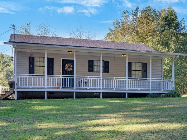 844 Bradley Avenue, LaFayette, GA 30728