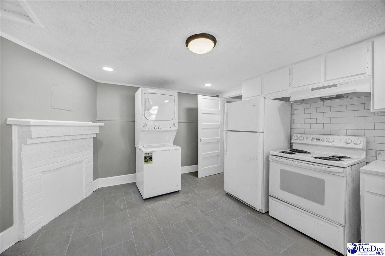 3801 1/2 Lamar Street Photo 8